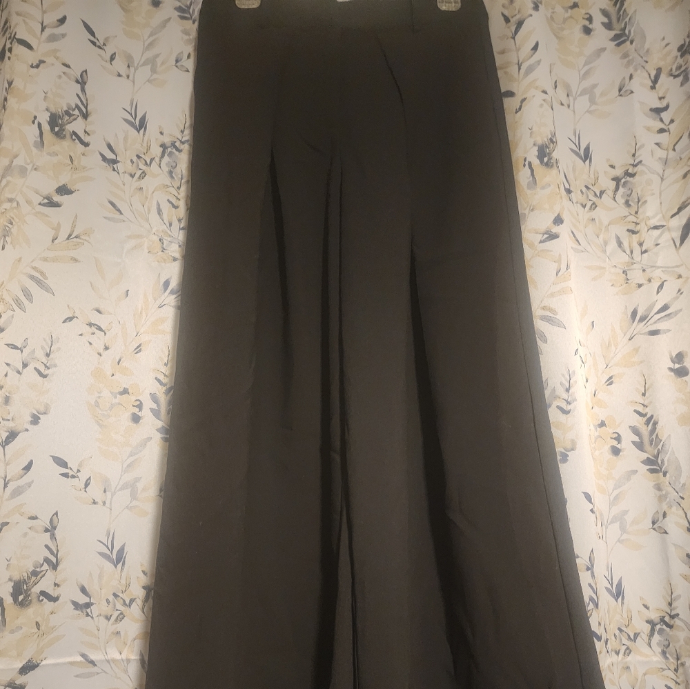 Pleated Wide leg Pants